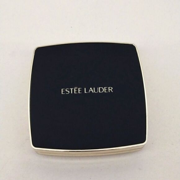 Estee Lauder Refillable Makeup Foundation Compact New - Picture 2 of 4